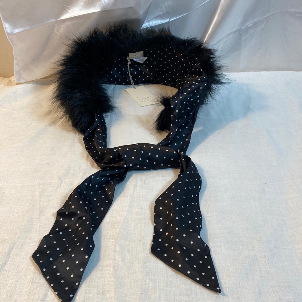 A New Day black scraf new bundle of 2 scarves